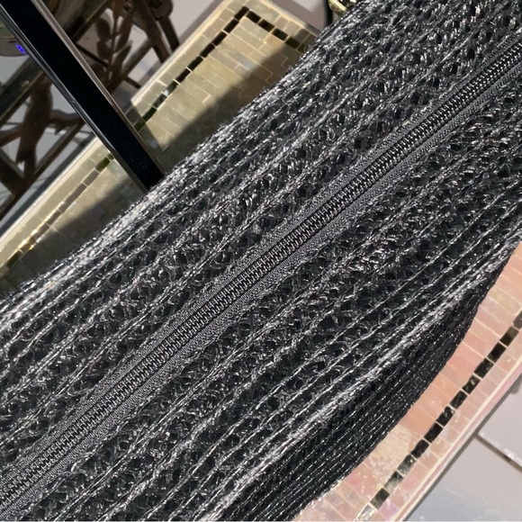 ERIC JAVITS BLACK STRAW SHOULDER BAG - Picture 7 of 12